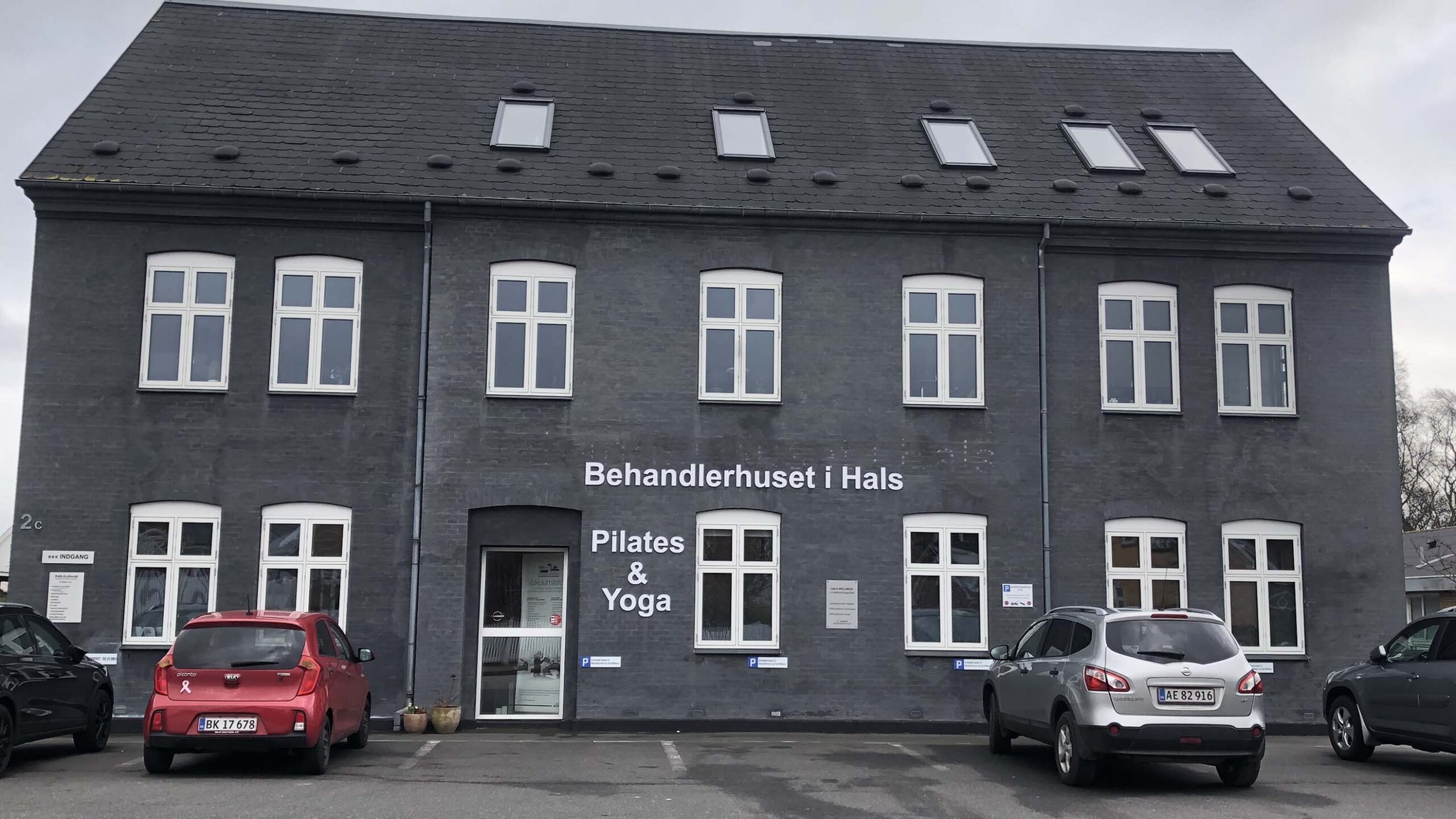 Billede af Behandlerhuset i Hals